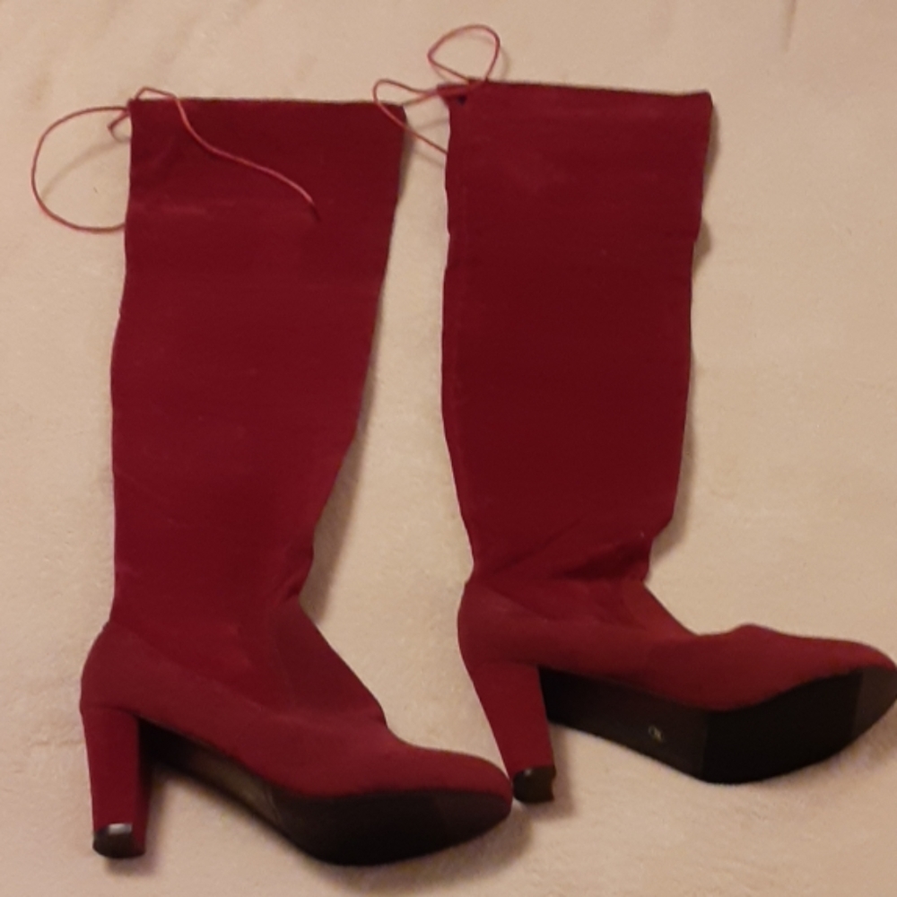 Calf length Velvet boots